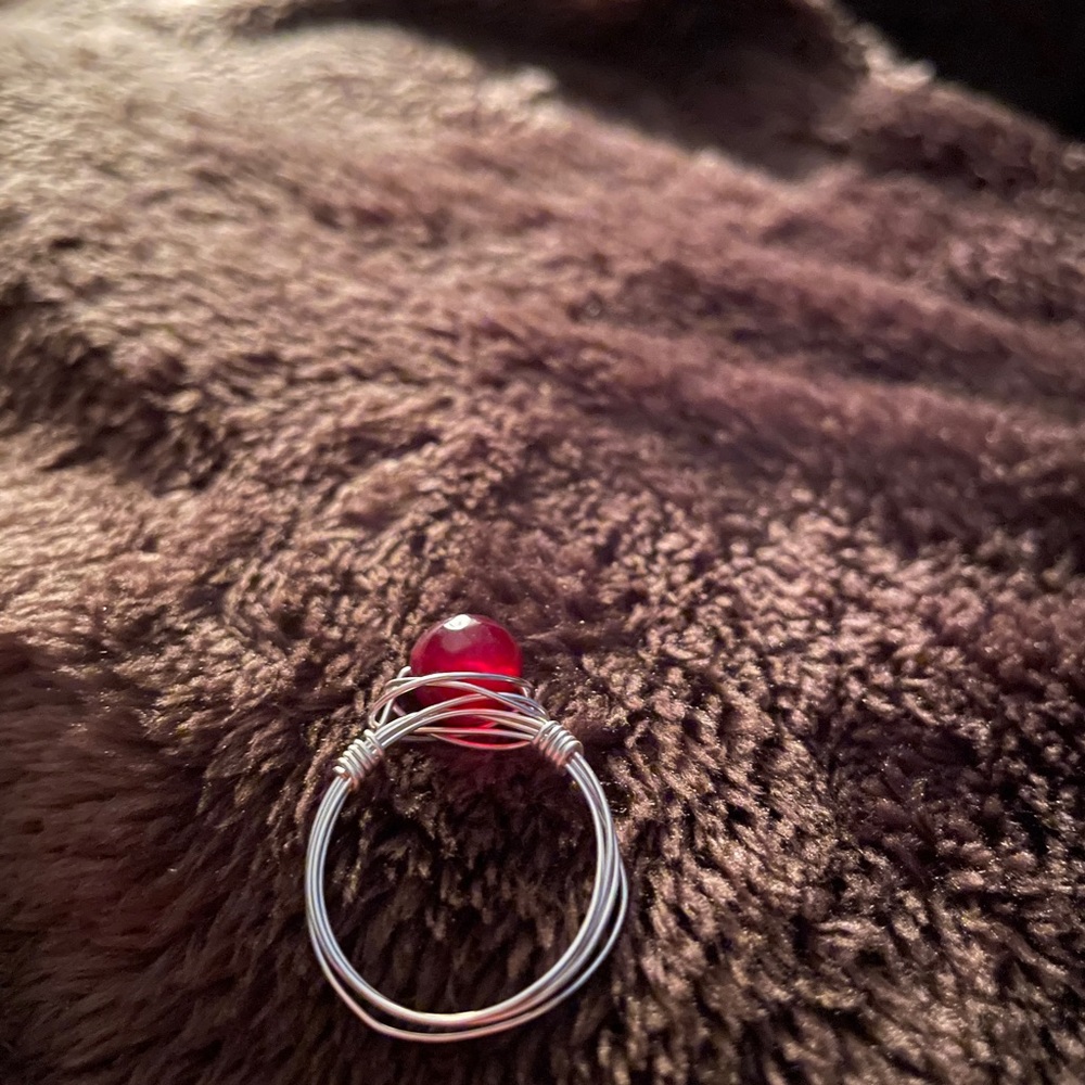Red Devil ring - Picture 2 of 2
